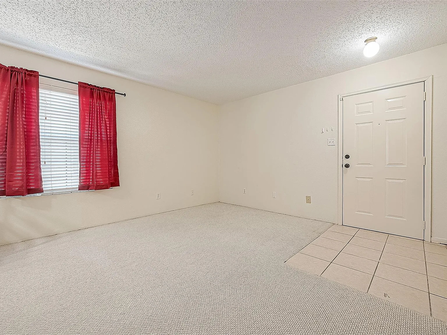 2 bed, 2.0 bath, 952 sqft, $1,375 — Photo 4