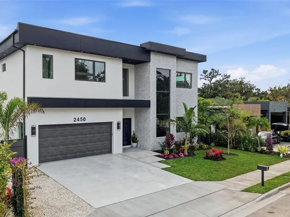 2450 Hawthorne St, Sarasota, FL 34239