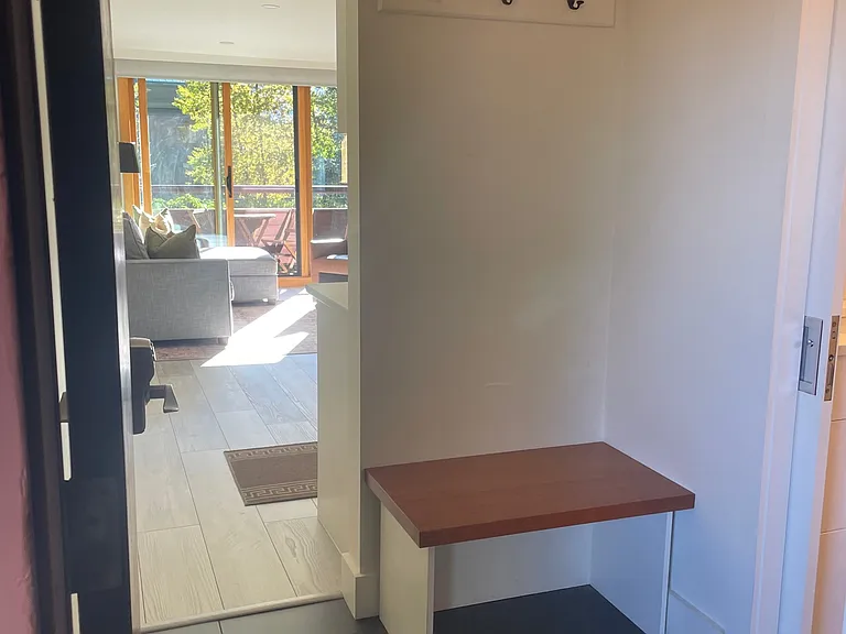 1136 Vine St — Photo 7