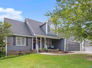 519 Mockingbird Ln, Albertville, AL 35950