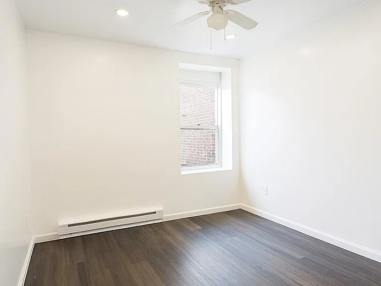 420 Broadway #3 — Photo 4