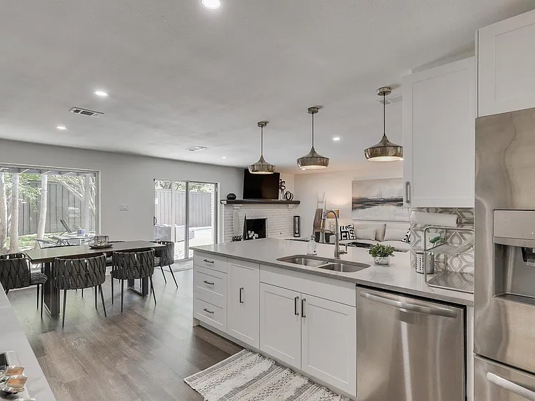 4224 Shady Bend Dr — Photo 19