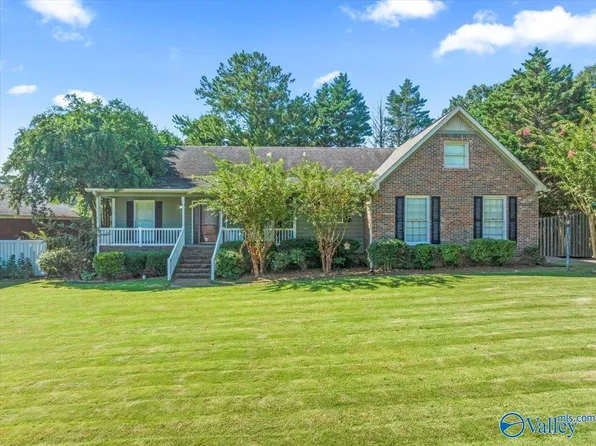 202 Ross Dr, Boaz, AL 35956