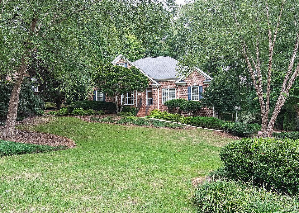 4985 Shady Maple Lane