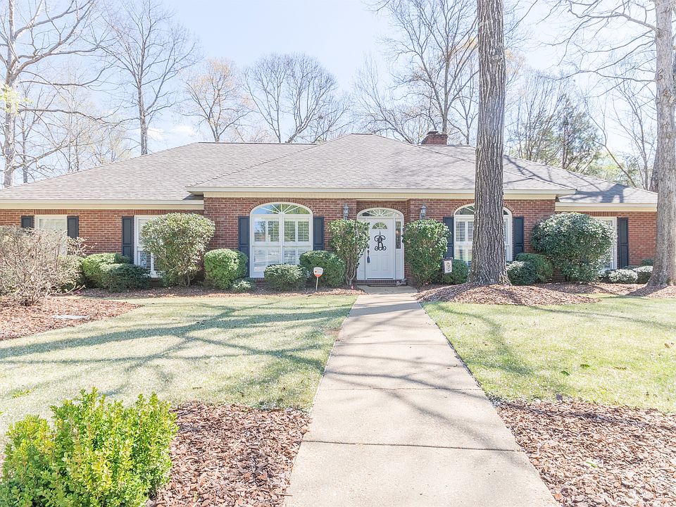 Gorgeous all-brick home!
