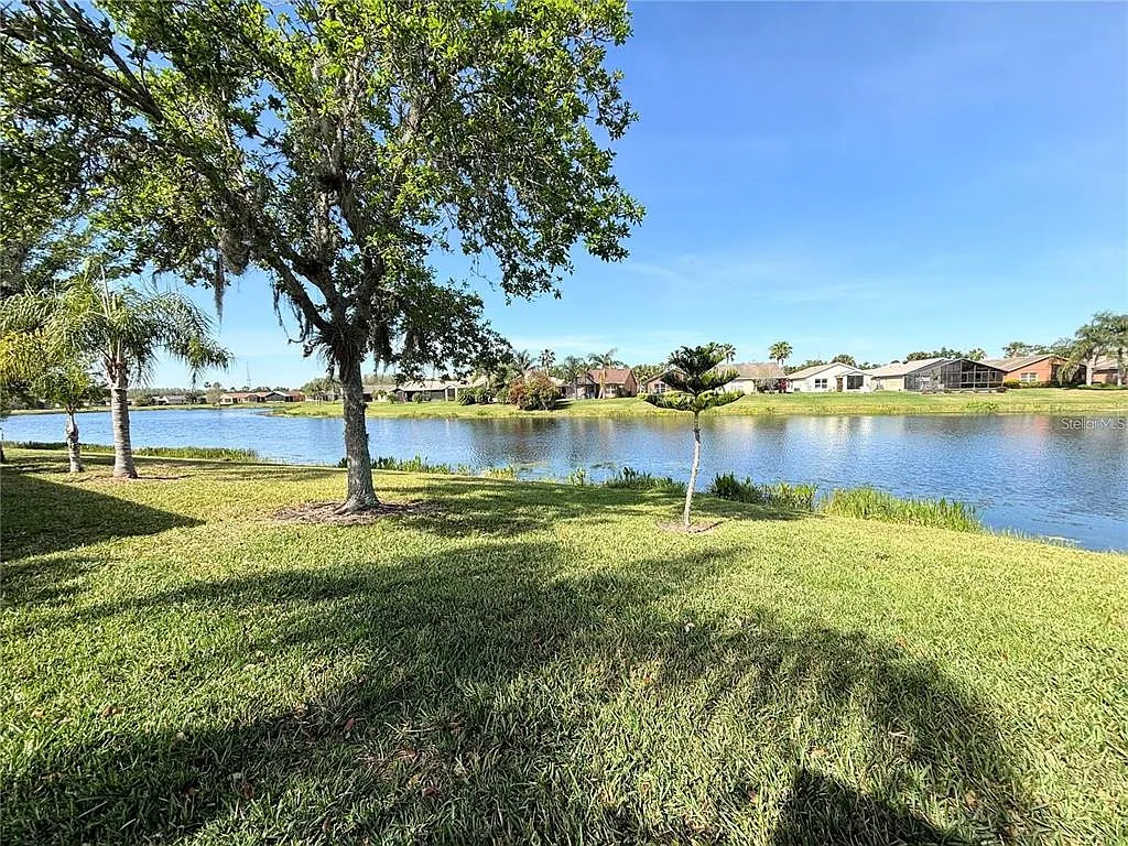 2 bed, 2.0 bath, 1258 sqft, $2,150 — Photo 4