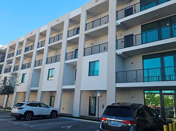 8001 NW 41st St, Miami, FL
