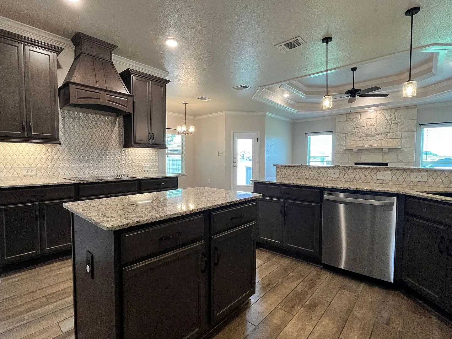 Price Reduction/New In Mgmt - Coming Soon! — Photo 4