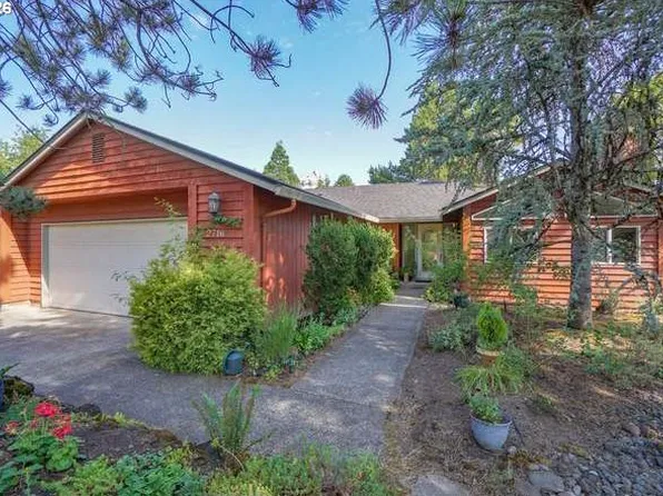 2716 NE 157th St, Vancouver, WA 98686