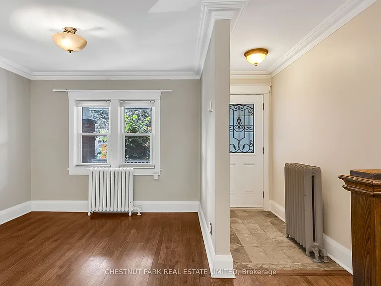 484 Merton St — Photo 6
