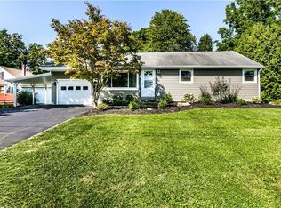 99 Sunset Dr, East Syracuse, NY 13057