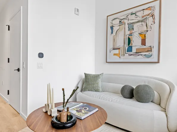 500 Degraw Street image 2 of 19