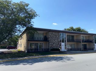 18204 Exchange Ave APT 1, Lansing, IL 60438