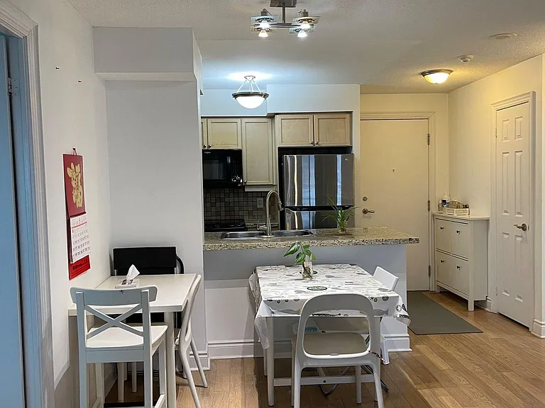 25 Greenview Ave #1328 — Photo 2