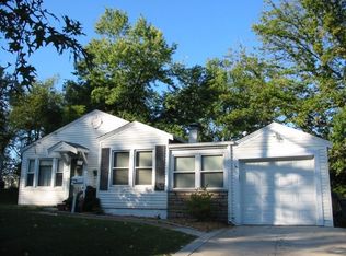 1513 Grant Rd, Saint Louis, MO 63119