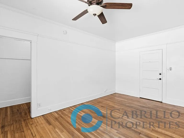 Casa Blanca Apartments — Photo 26