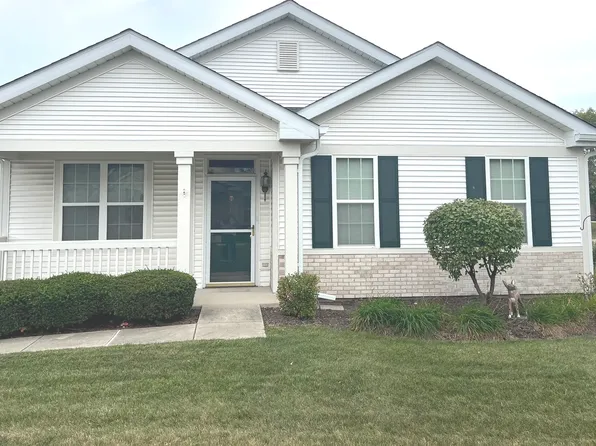 21541 Victory Lake Way, Crest Hill, IL 60403