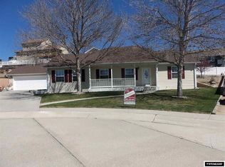 2309 Crestview Dr, Torrington, WY 82240