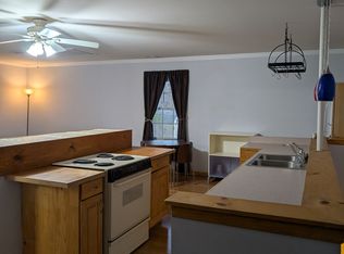 1535 Iron Hill Rd, Newark, DE 19702