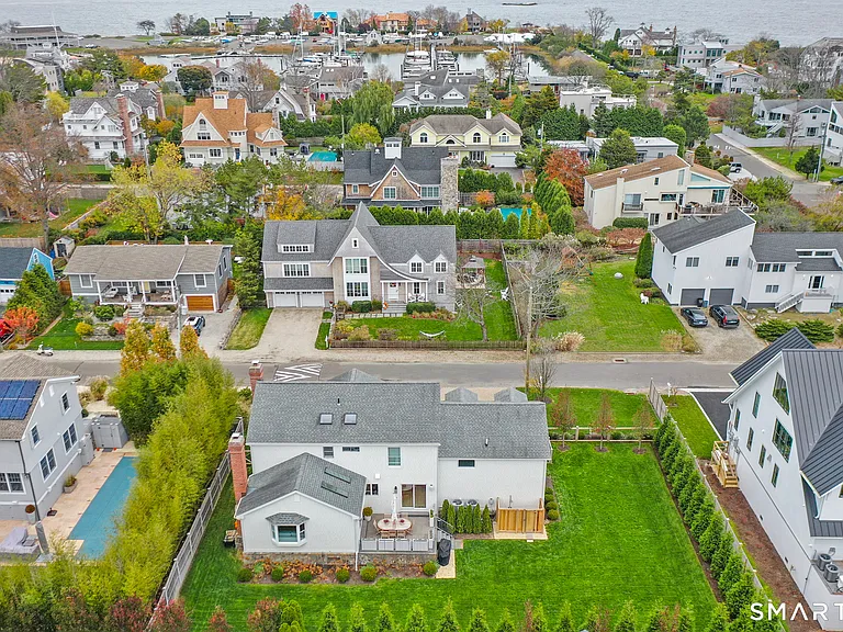 16 Island Way — Photo 27