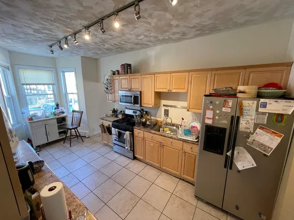 25B Mount Vernon St #1, Somerville, MA 02145