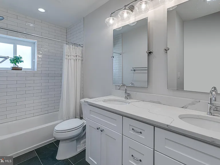 746 S Harshaw St — Photo 11