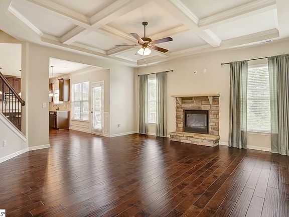 4th image of 100 Adams Creek Pl