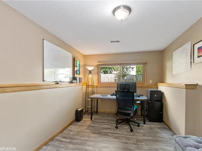 14805 Hadley St — Photo 11