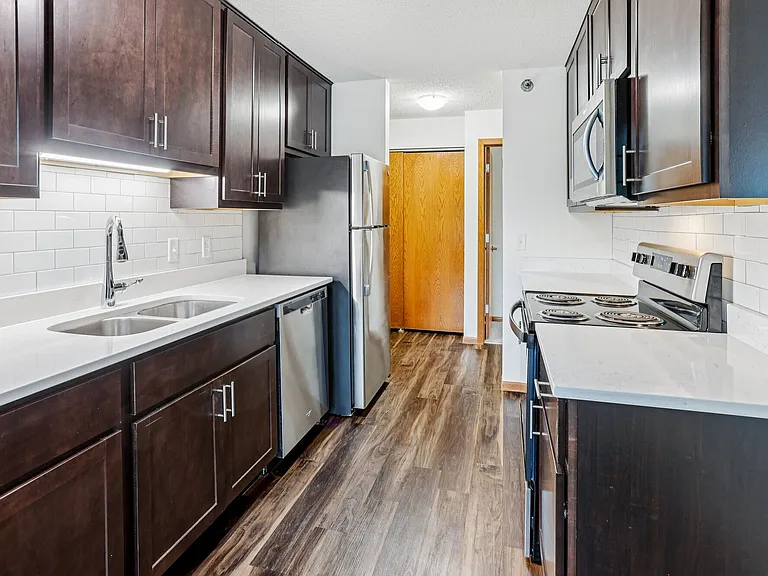Vernon Oaks Apartments — Photo 60