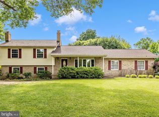 8013 Meadowview Dr, Frederick, MD 21702