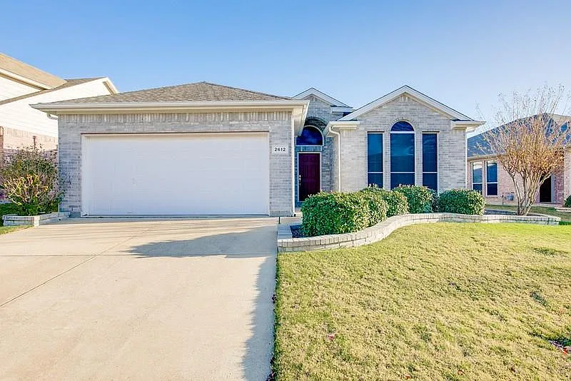 2612 Evening Shade Dr