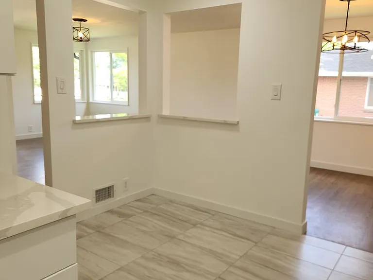 5060 S Fox St — Photo 15
