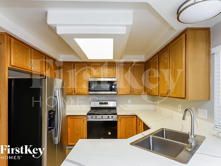 10174 Pennyroyal St — Photo 6