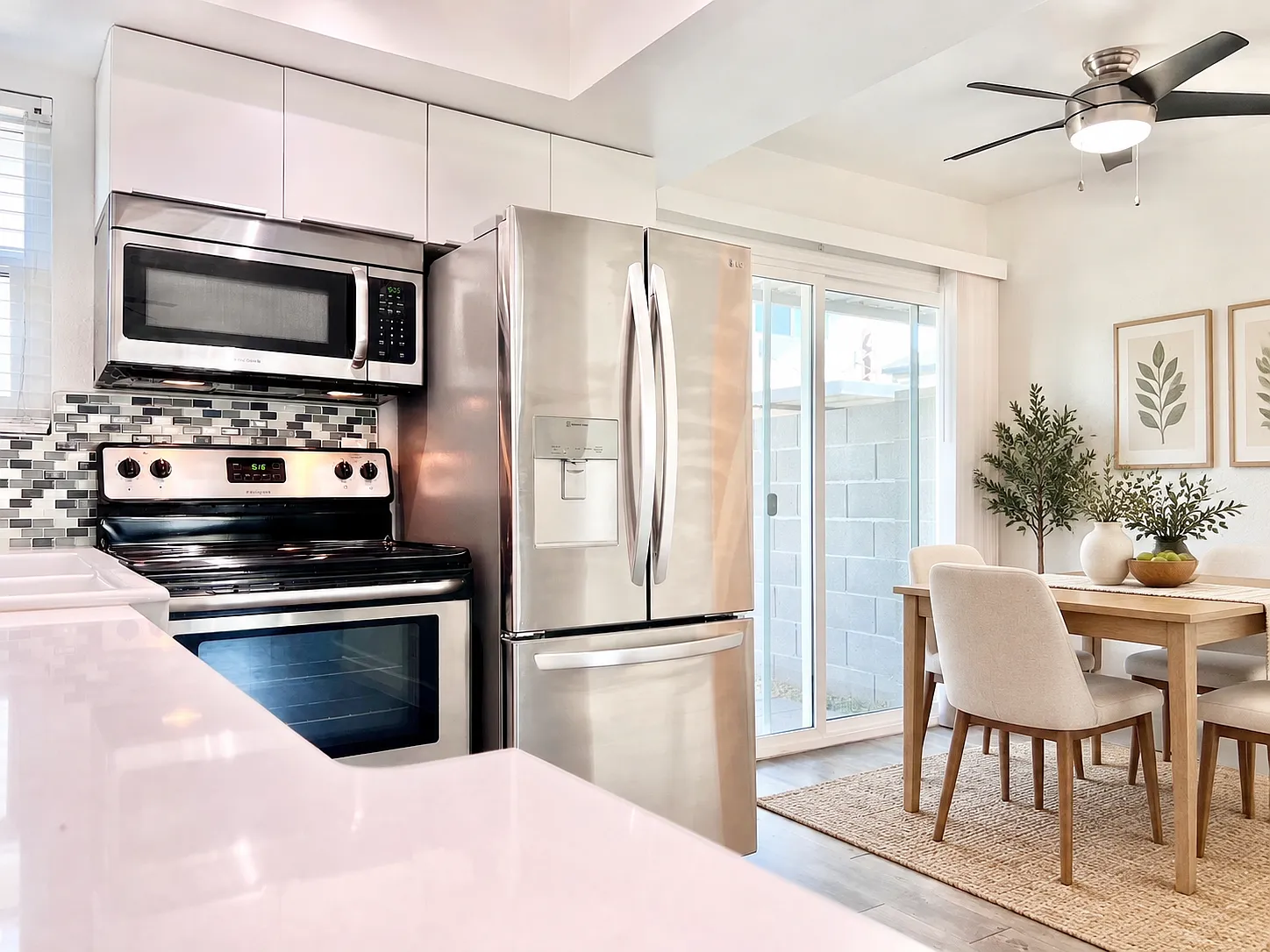 2 bed, 950 sqft, $1,895 — Photo 4