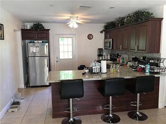 2nd image of 1215 Biscayne Dr
