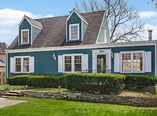 1982 Deerfield Rd, Highland Park, IL 60035