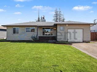 1644 Bowling Green Dr, Sacramento, CA 95815