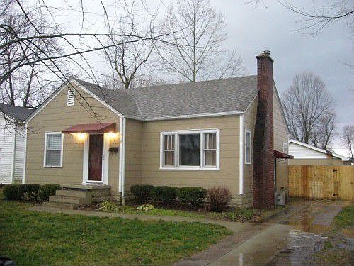 2nd image of 719 N Elm St