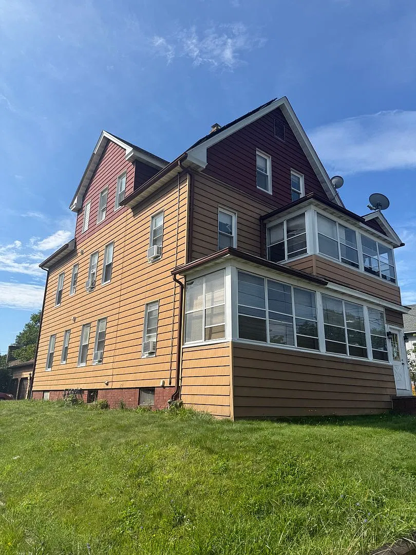 87 Austin Street — Photo 1