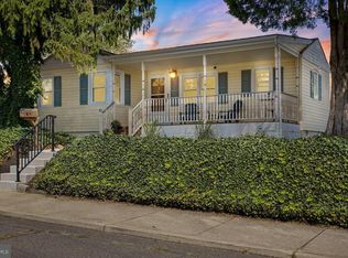 615 Winthrop Ave, Mount Ephraim, NJ 08059