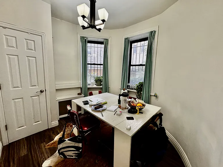 321 W 89th St #1 — Photo 13