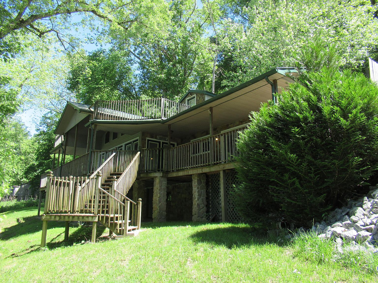 4305 Greenbrier Dr, Hinton, WV 25951 Zillow