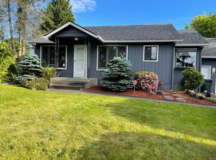 111 Appleman Dr, Castle Rock, WA 98611