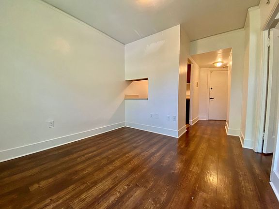 3rd image of 404 E Howell St APT 506