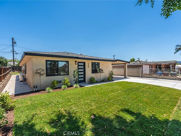 3rd image of 554 Balham Ave