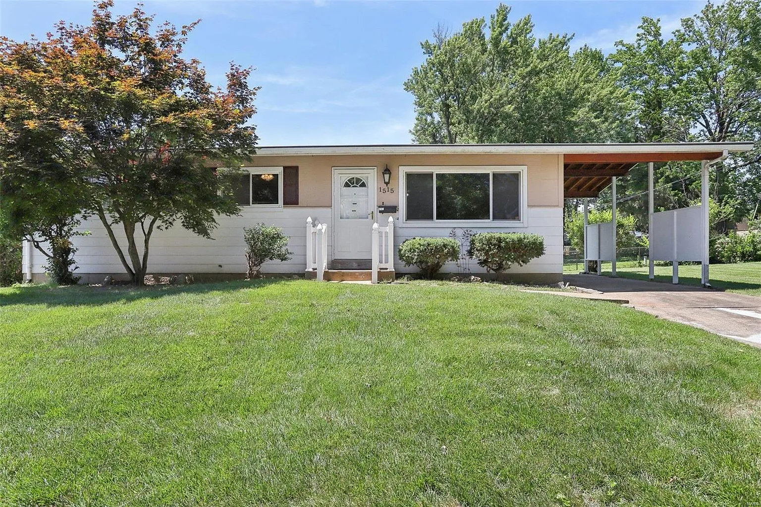 1515 Starling Dr photo 1