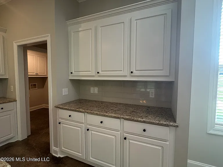 102 Rotherfield Pl — Photo 9