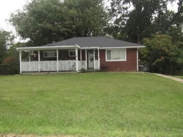 151 Cochran Dr, Monaca, PA 15061