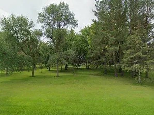 143 20th St SW, Benson, MN 56215