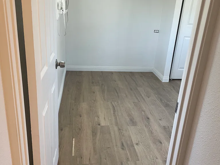 260 N Lyon Ave #95 — Photo 7